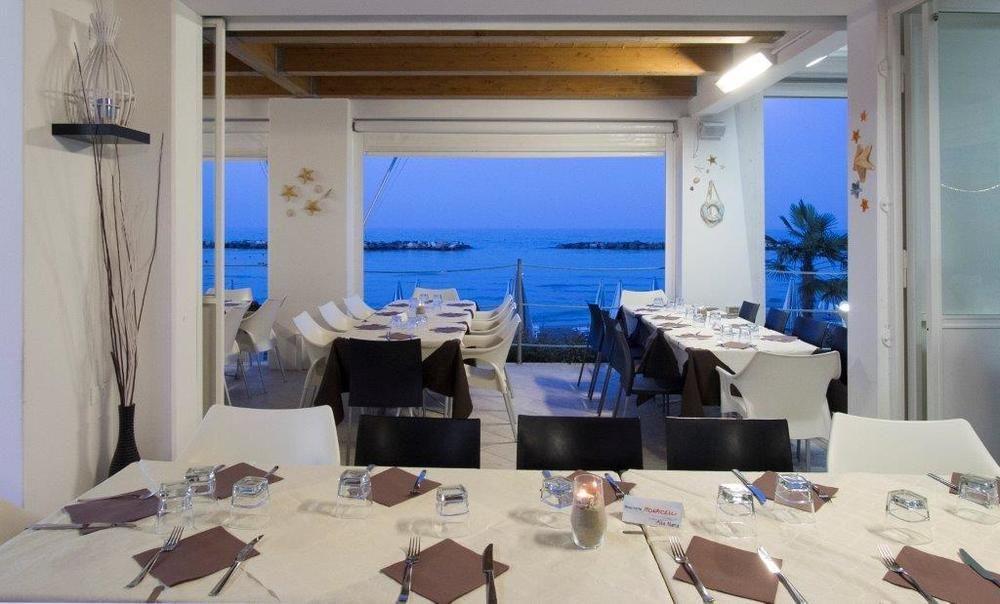 Residence I Delfini 滨海库普拉 外观 照片