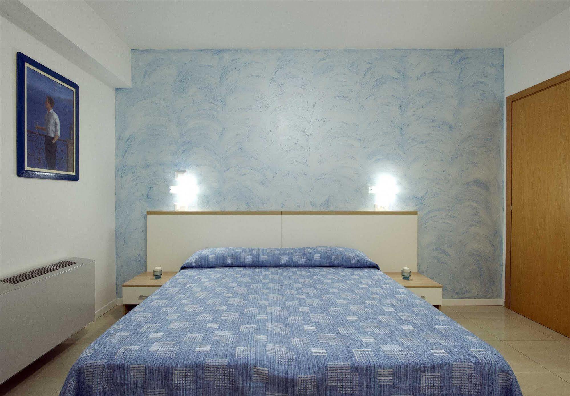 Residence I Delfini 滨海库普拉 外观 照片