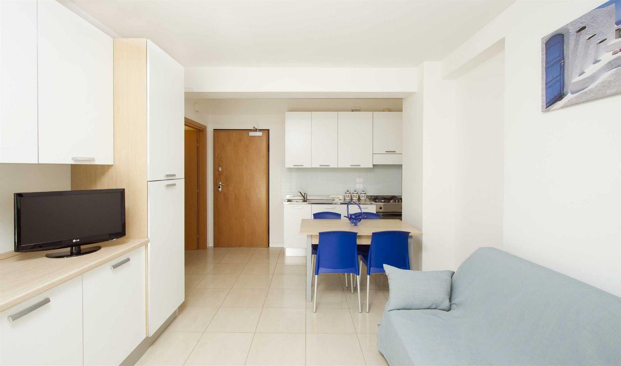 Residence I Delfini 滨海库普拉 外观 照片